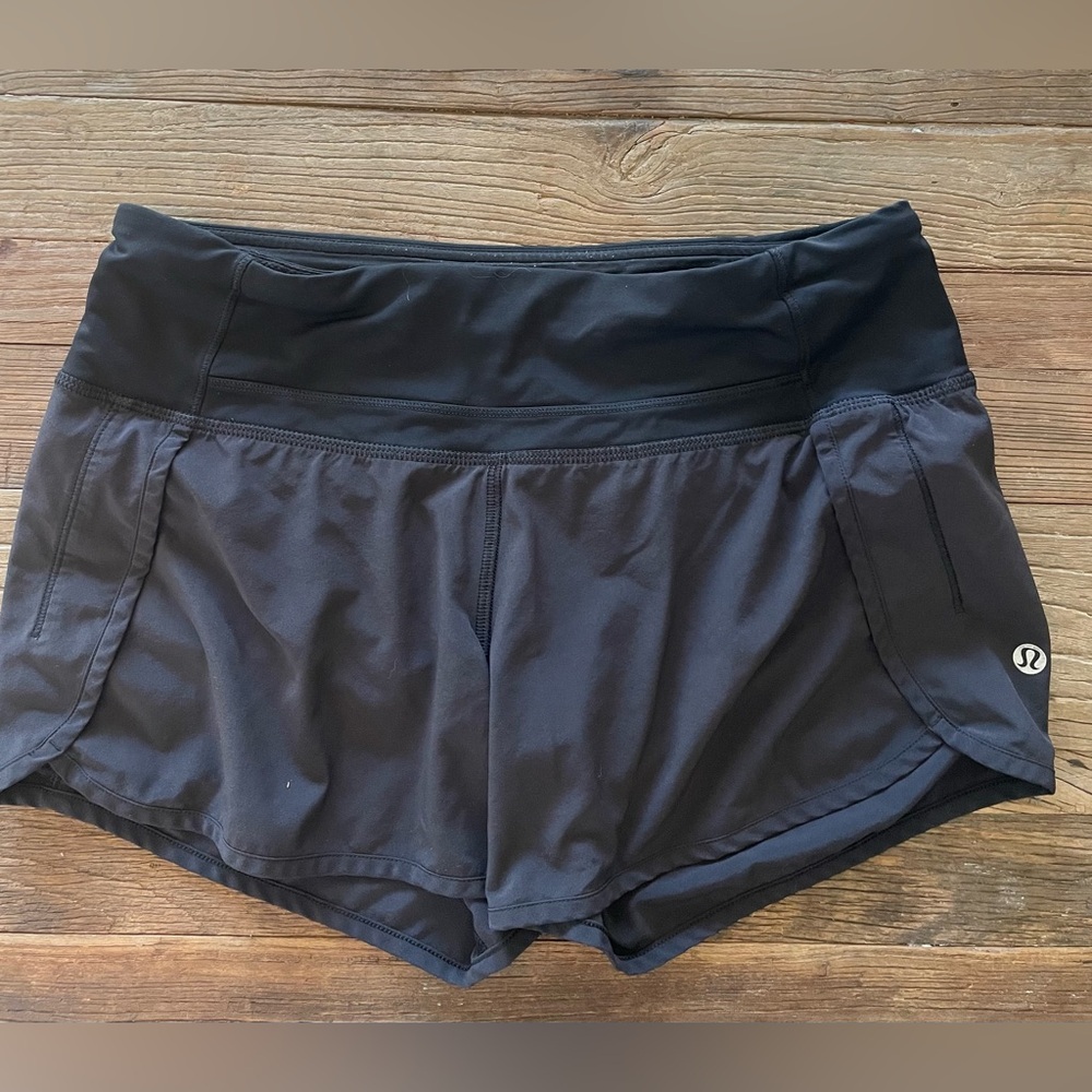 Lululemon speed racer short size 4.